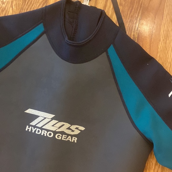 TILOS SHORTY WETSUIT 3mm titanium. Mens XXL - Picture 3 of 5